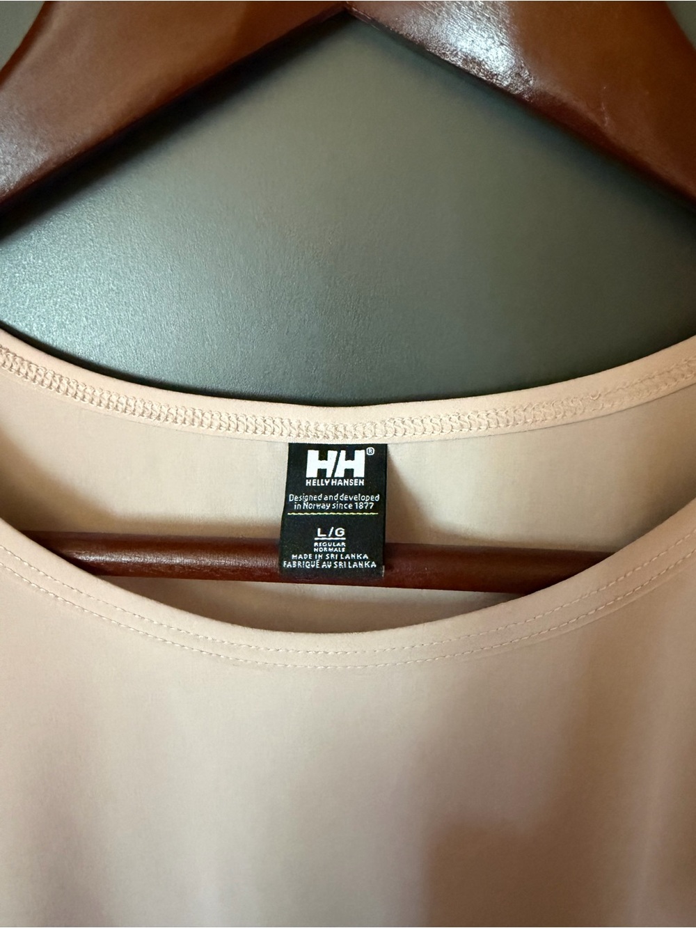Helly Hansen Light Blush Pink Short Sleeve Top (NWOT) (L) - Picture 2 of 3